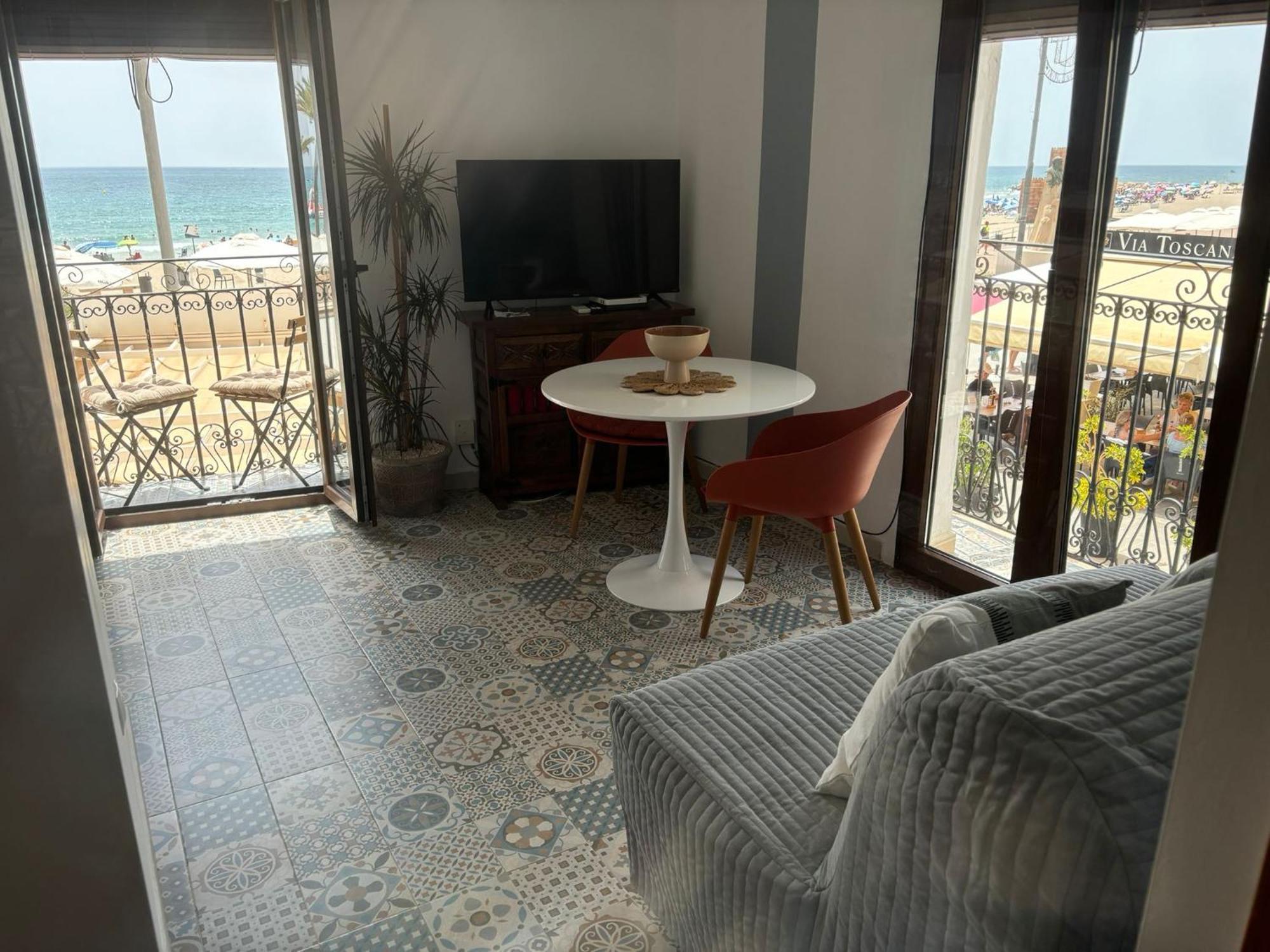 شقة H&B Costablanca فيياخويوسا المظهر الخارجي الصورة